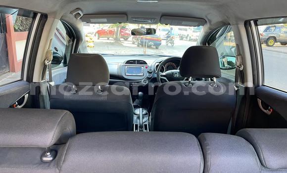 Buy Used Honda Fit Silver Car in Maputo in Maputo Buy Used Honda Fit Silver Car in Maputo in Maputo