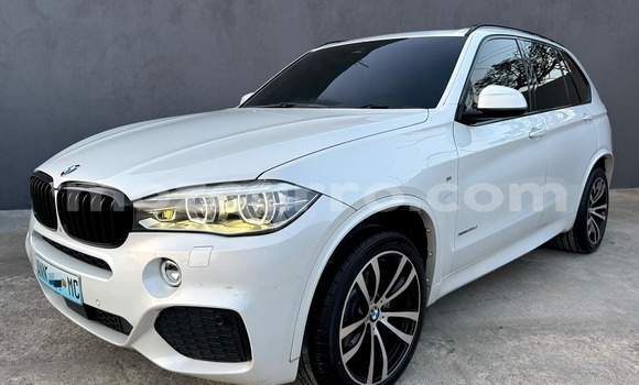Comprar Usado BMW X5 Branco Carro em Maputo em Maputo