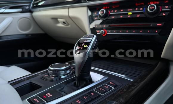Nunua Ilio tumika BMW X5 Nyeupe Gari ndani ya Maputo nchini Maputo Nunua Ilio tumika BMW X5 Nyeupe Gari ndani ya Maputo nchini Maputo