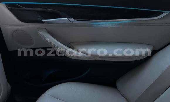 Nunua Ilio tumika BMW X5 Nyeupe Gari ndani ya Maputo nchini Maputo Nunua Ilio tumika BMW X5 Nyeupe Gari ndani ya Maputo nchini Maputo