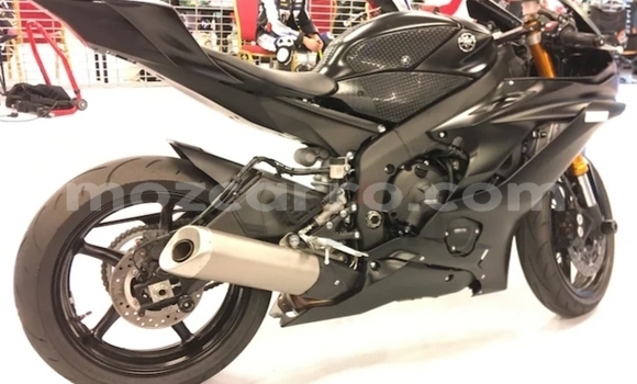 Comprar Usado Yamaha YZF Preto Moto em Maputo em Maputo