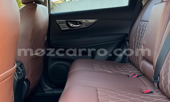 Comprar Novo Nissan X-Trail Preto Carro em Maputo em Maputo Comprar Novo Nissan X-Trail Preto Carro em Maputo em Maputo