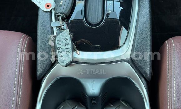 Comprar Novo Nissan X-Trail Preto Carro em Maputo em Maputo Comprar Novo Nissan X-Trail Preto Carro em Maputo em Maputo