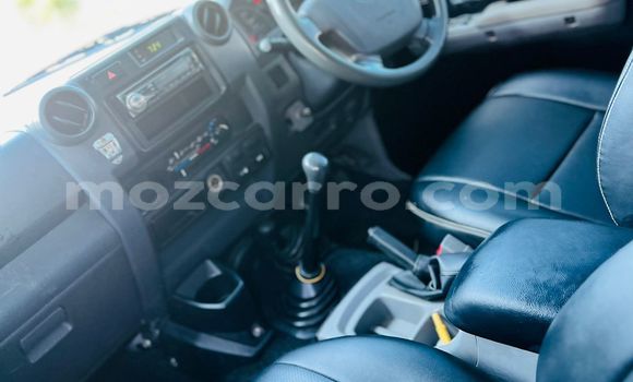 Comprar Usado Toyota Land Cruiser De outros Carro em Maputo em Maputo Comprar Usado Toyota Land Cruiser De outros Carro em Maputo em Maputo