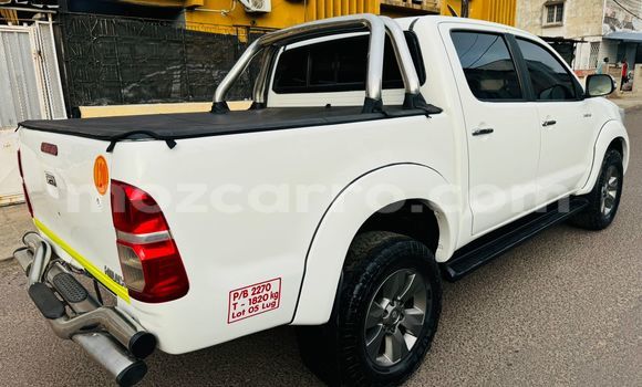 Buy Used Toyota Hilux White Car in Maputo in Maputo Buy Used Toyota Hilux White Car in Maputo in Maputo