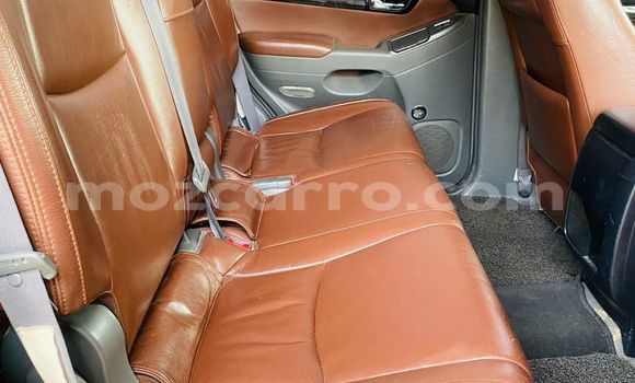 Nunua Ilio tumika Toyota Land Cruiser Prado Nyeusi Gari ndani ya Maputo nchini Maputo Nunua Ilio tumika Toyota Land Cruiser Prado Nyeusi Gari ndani ya Maputo nchini Maputo