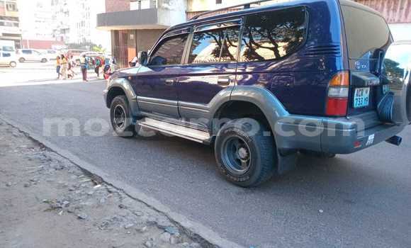 Nunua Ilio tumika Toyota Land Cruiser Prado Bluu Gari ndani ya Maputo nchini Maputo Nunua Ilio tumika Toyota Land Cruiser Prado Bluu Gari ndani ya Maputo nchini Maputo