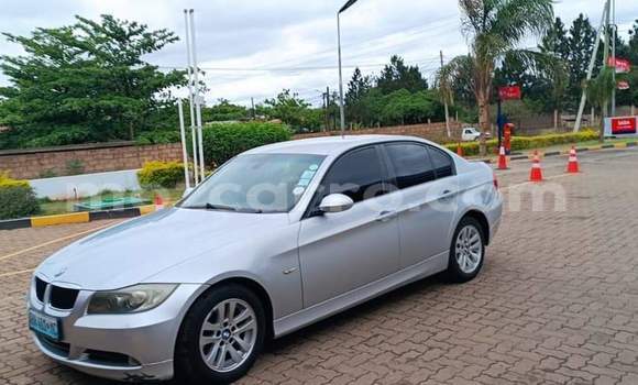 Tenga Tsaru BMW 2-Series Zvimwe Mota in Maputo in Maputo Tenga Tsaru BMW 2-Series Zvimwe Mota in Maputo in Maputo