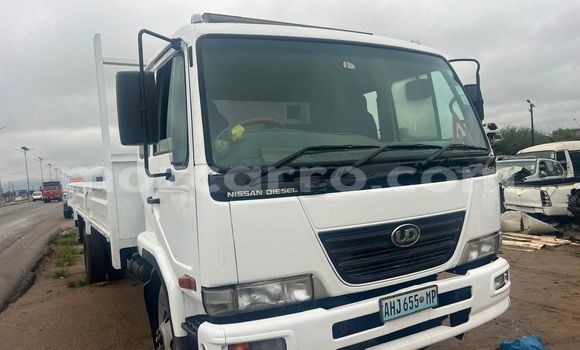 Nunua Mpya Nissan Urvan Nyingine Gari ndani ya Maputo nchini Maputo