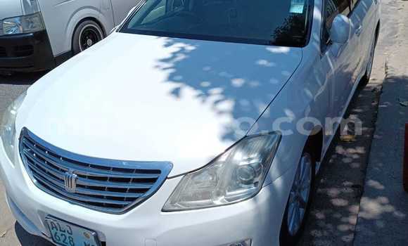 Tenga Itsva Toyota Crown Chena Mota in Maputo in Maputo Tenga Itsva Toyota Crown Chena Mota in Maputo in Maputo