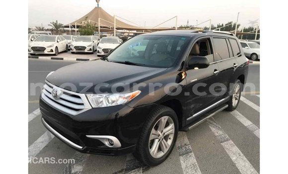 Tenga Imported Toyota Highlander Nhema Mota in Import - Dubai in Cabo Delgado Tenga Imported Toyota Highlander Nhema Mota in Import - Dubai in Cabo Delgado