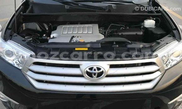 Tenga Imported Toyota Highlander Nhema Mota in Import - Dubai in Cabo Delgado Tenga Imported Toyota Highlander Nhema Mota in Import - Dubai in Cabo Delgado
