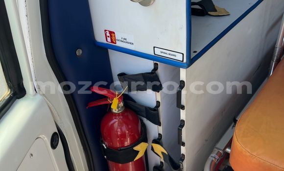 Buy Used Toyota Land Cruiser White Car in Maputo in Maputo Buy Used Toyota Land Cruiser White Car in Maputo in Maputo