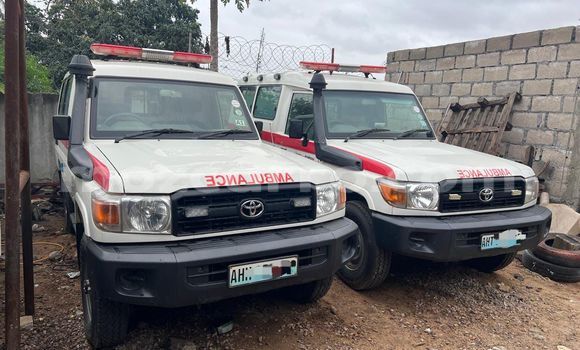 Buy Used Toyota Land Cruiser White Car in Maputo in Maputo Buy Used Toyota Land Cruiser White Car in Maputo in Maputo