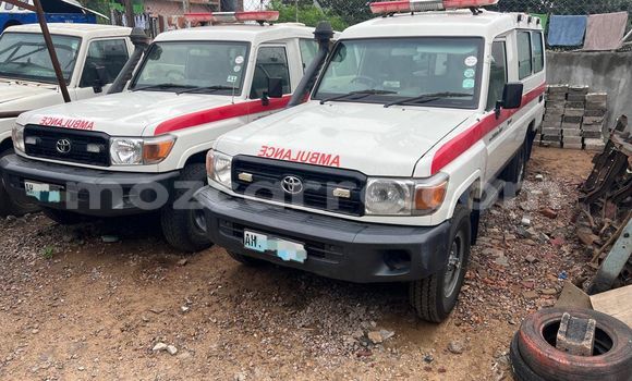 Buy Used Toyota Land Cruiser White Car in Maputo in Maputo Buy Used Toyota Land Cruiser White Car in Maputo in Maputo