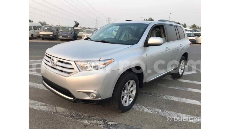 Big with watermark toyota highlander cabo delgado import dubai 5505