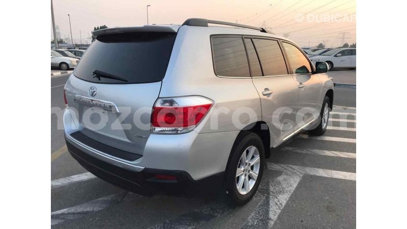 Big with watermark toyota highlander cabo delgado import dubai 5505