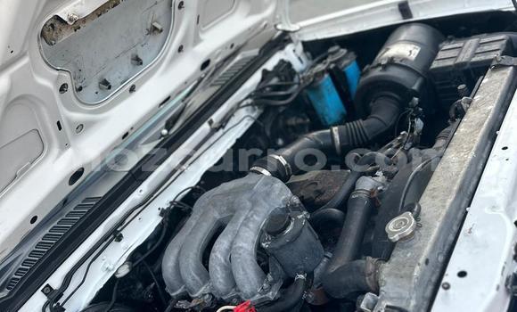 Comprar Usado Nissan Hardbody Branco Carro em Maputo em Maputo Comprar Usado Nissan Hardbody Branco Carro em Maputo em Maputo