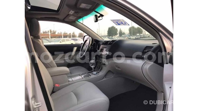 Big with watermark toyota highlander cabo delgado import dubai 5505