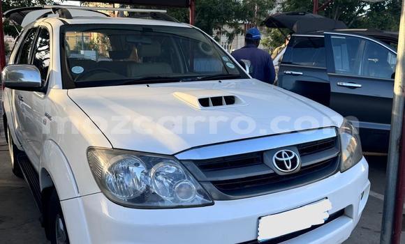 Tenga Tsaru Toyota Fortuner Chena Mota in Maputo in Maputo Tenga Tsaru Toyota Fortuner Chena Mota in Maputo in Maputo