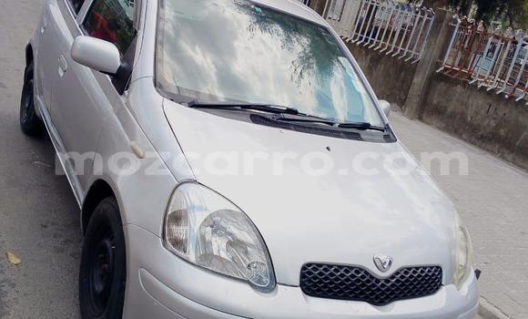 Comprar Usado Toyota Vitz Prata Carro em Maputo em Maputo Comprar Usado Toyota Vitz Prata Carro em Maputo em Maputo