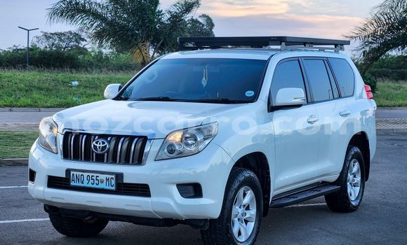Nunua Ilio tumika Toyota Land Cruiser Prado Nyeupe Gari ndani ya Maputo nchini Maputo Nunua Ilio tumika Toyota Land Cruiser Prado Nyeupe Gari ndani ya Maputo nchini Maputo