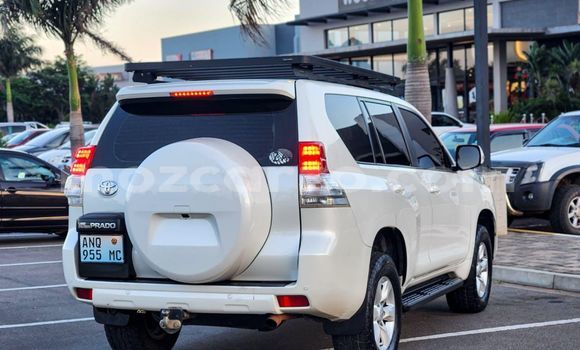 Nunua Ilio tumika Toyota Land Cruiser Prado Nyeupe Gari ndani ya Maputo nchini Maputo Nunua Ilio tumika Toyota Land Cruiser Prado Nyeupe Gari ndani ya Maputo nchini Maputo