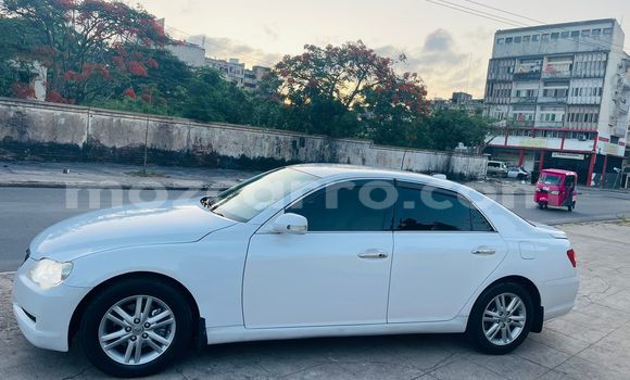 Comprar Usado Toyota Mark X Branco Carro em Maputo em Maputo Comprar Usado Toyota Mark X Branco Carro em Maputo em Maputo