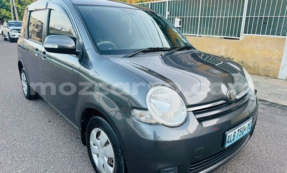Buy Used Toyota Sienta Silver Car in Maputo in Maputo Buy Used Toyota Sienta Silver Car in Maputo in Maputo