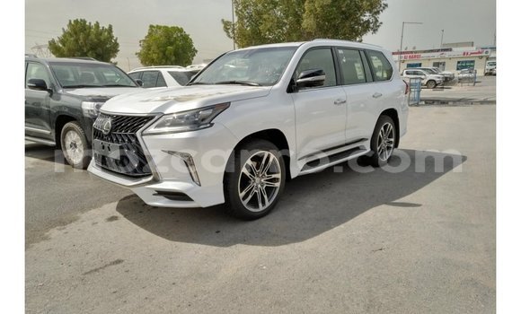 Tenga Imported Lexus LX Chena Mota in Import - Dubai in Cabo Delgado Tenga Imported Lexus LX Chena Mota in Import - Dubai in Cabo Delgado