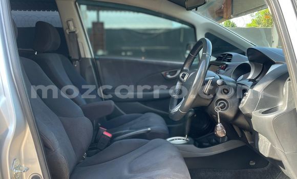 Nunua Ilio tumika Honda Fit Fedha Gari ndani ya Maputo nchini Maputo Nunua Ilio tumika Honda Fit Fedha Gari ndani ya Maputo nchini Maputo