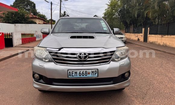 Nunua Ilio tumika Toyota Fortuner Beige Gari ndani ya Maputo nchini Maputo Nunua Ilio tumika Toyota Fortuner Beige Gari ndani ya Maputo nchini Maputo