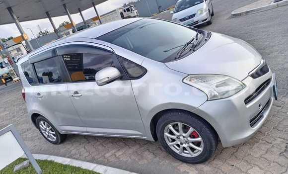 Nunua Ilio tumika Toyota Ractis Fedha Gari ndani ya Maputo nchini Maputo Nunua Ilio tumika Toyota Ractis Fedha Gari ndani ya Maputo nchini Maputo