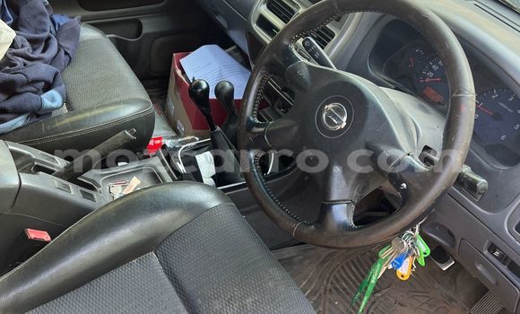 Comprar Usado Nissan Hardbody Branco Carro em Maputo em Maputo Comprar Usado Nissan Hardbody Branco Carro em Maputo em Maputo