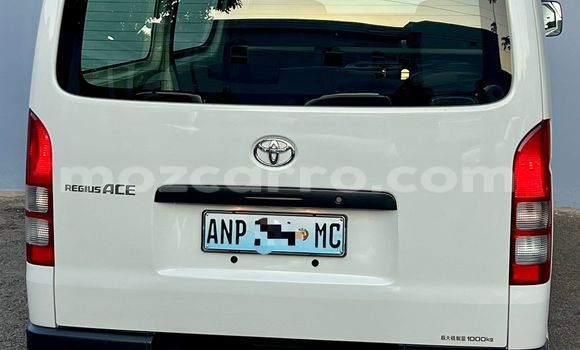 Tenga Tsaru Toyota Hiace Chena Mota in Maputo in Maputo Tenga Tsaru Toyota Hiace Chena Mota in Maputo in Maputo