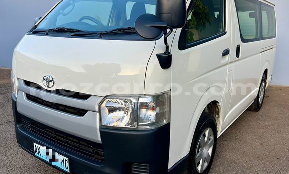 Tenga Tsaru Toyota Hiace Chena Mota in Maputo in Maputo Tenga Tsaru Toyota Hiace Chena Mota in Maputo in Maputo