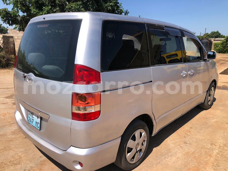 Big with watermark toyota noah maputo maputo 31661