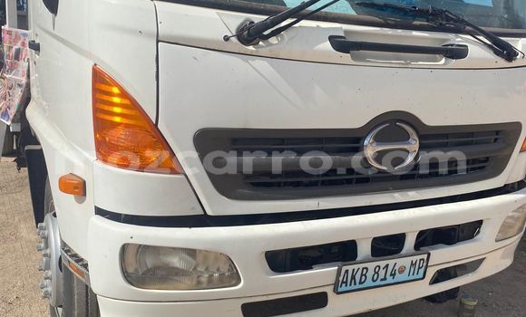 Comprar Usado Toyota 4Runner Branco Carro em Maputo em Maputo Comprar Usado Toyota 4Runner Branco Carro em Maputo em Maputo