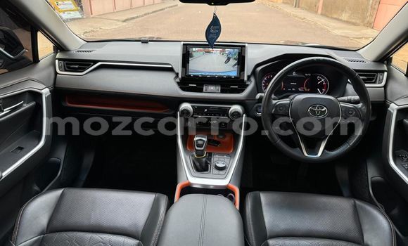 Nunua Mpya Toyota RAV4 Nyeusi Gari ndani ya Maputo nchini Maputo Nunua Mpya Toyota RAV4 Nyeusi Gari ndani ya Maputo nchini Maputo