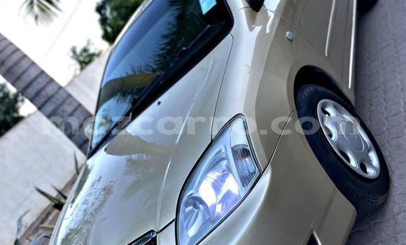 Comprar Usado Toyota Runx De outros Carro em Maputo em Maputo Comprar Usado Toyota Runx De outros Carro em Maputo em Maputo
