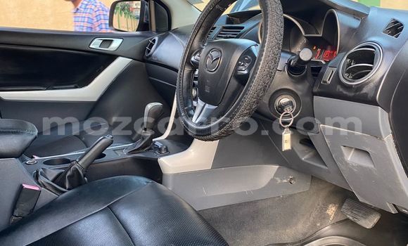 Comprar Usado Mazda BT-50 De outros Carro em Maputo em Maputo Comprar Usado Mazda BT-50 De outros Carro em Maputo em Maputo