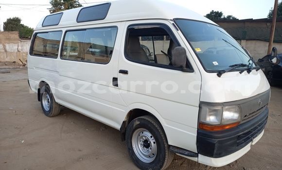 Comprar Usado Toyota Hiace Branco Carro em Maputo em Maputo