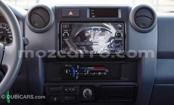 Nunua Imported Toyota Land Cruiser Beige Gari ndani ya Import - Dubai nchini Cabo Delgado Nunua Imported Toyota Land Cruiser Beige Gari ndani ya Import - Dubai nchini Cabo Delgado