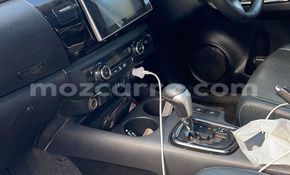 Comprar Usado Toyota Hilux Prata Carro em Maputo em Maputo Comprar Usado Toyota Hilux Prata Carro em Maputo em Maputo