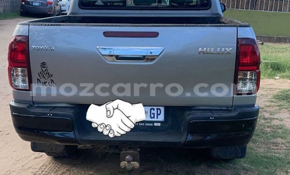 Comprar Usado Toyota Hilux Prata Carro em Maputo em Maputo Comprar Usado Toyota Hilux Prata Carro em Maputo em Maputo