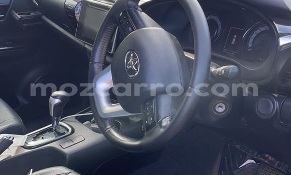 Comprar Usado Toyota Hilux Prata Carro em Maputo em Maputo Comprar Usado Toyota Hilux Prata Carro em Maputo em Maputo