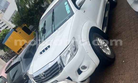 Comprar Usado Toyota Hilux Branco Carro em Maputo em Maputo Comprar Usado Toyota Hilux Branco Carro em Maputo em Maputo
