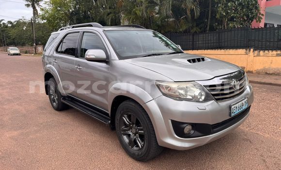 Comprar Usado Toyota Fortuner Castanho Carro em Maputo em Maputo Comprar Usado Toyota Fortuner Castanho Carro em Maputo em Maputo