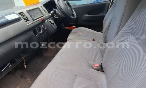 Nunua Ilio tumika Toyota Hiace Nyeupe Gari ndani ya Maputo nchini Maputo Nunua Ilio tumika Toyota Hiace Nyeupe Gari ndani ya Maputo nchini Maputo