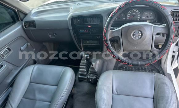 Buy Used Nissan NP 300 White Car in Maputo in Maputo Buy Used Nissan NP 300 White Car in Maputo in Maputo